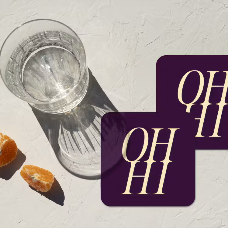 Oh hi - Paars - Minimalistisch onderzetter kurk middel -sfeer4