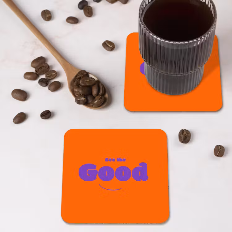 See the good - Paars - Oranje - Smiley onderzetter kurk middel -sfeer2