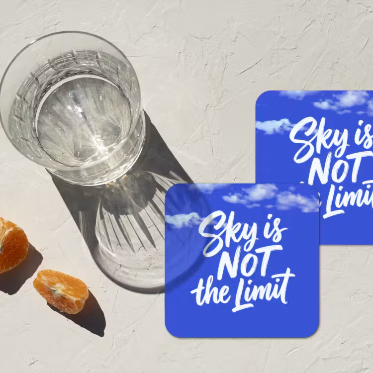 Sky is not the limit - Blauwe lucht - Wolken onderzetter kurk middel -sfeer4