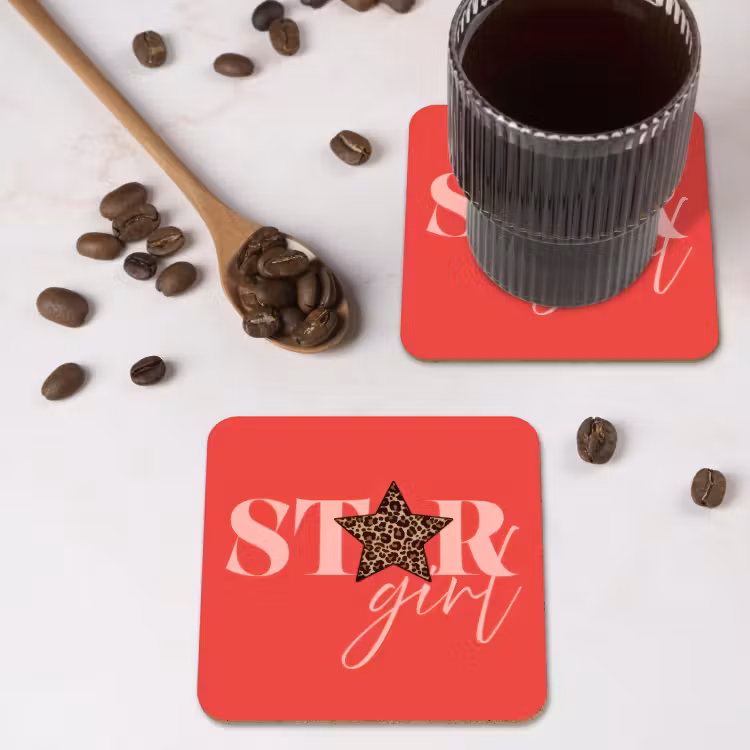 Star girl - Rood - Panter - Ster onderzetter kurk middel -sfeer2