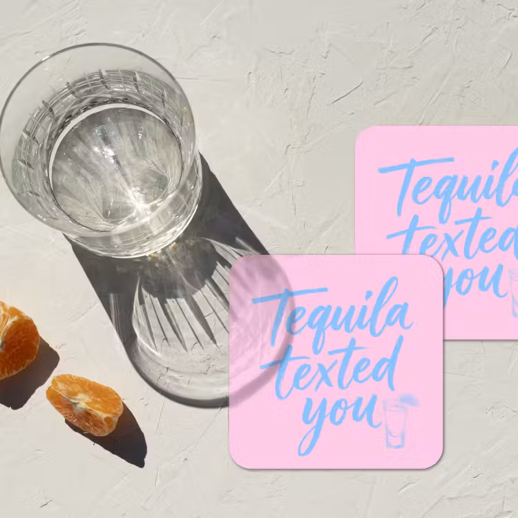 Tequila texted you - Roze - Blauw onderzetter kurk middel -sfeer4