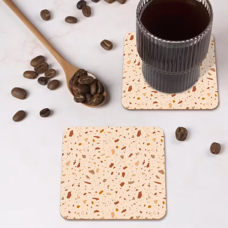 Terrazzo - Patroon - Kleurrijk - Steen onderzetter kurk middel 366 -sfeer2