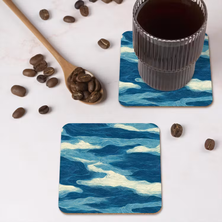 Golven - Abstract - Patroon - Blauw - Wit onderzetter kurk middel 366 -sfeer2