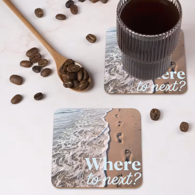 Where to next - Strand - Voetstappen onderzetter kurk middel -sfeer2
