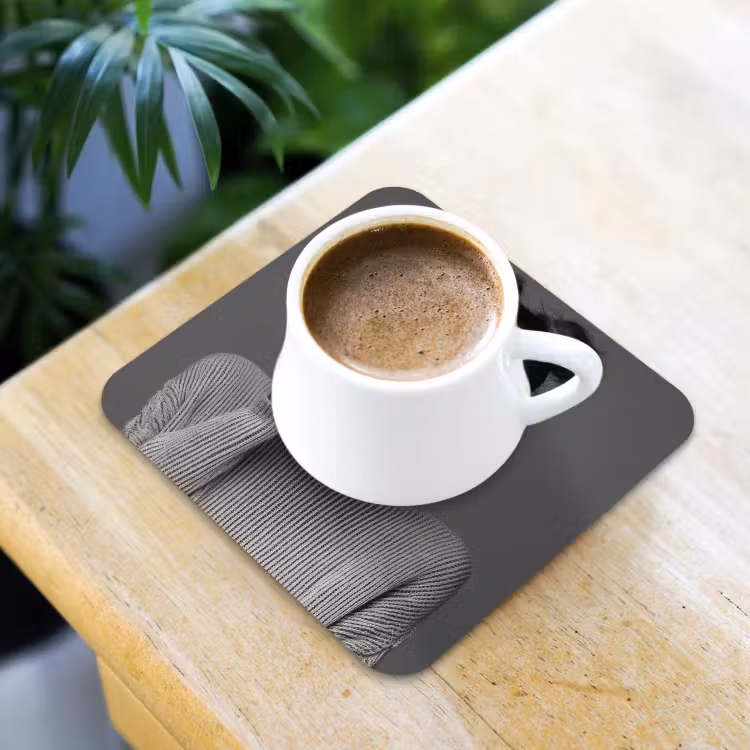 Vrouw - Koffie - Zwart - Wit onderzetter kurk middel -sfeer5