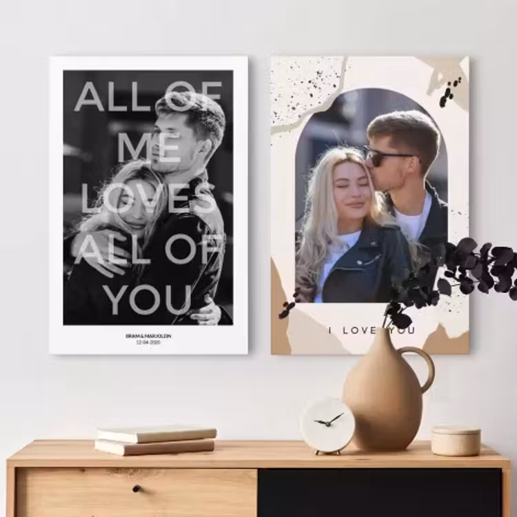 Foto op canvas met tekst - Sfeerbeeld - Twee verschillende canvas templates aan de muur