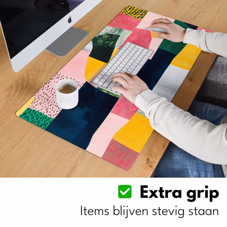 Abstract - Roze - Lappen - Vormen - Geel Muismat XXL klein -sfeer3