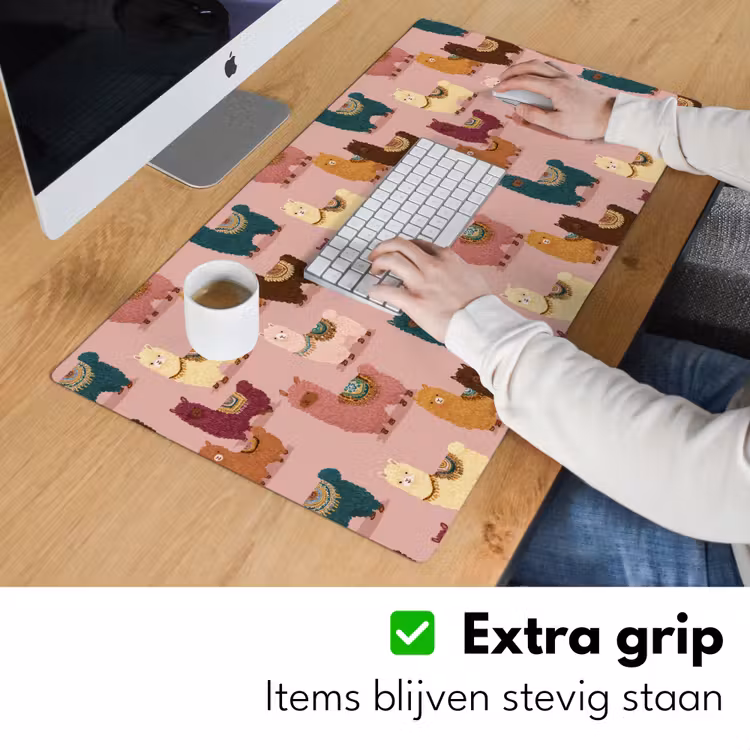 Alpaca's - Patroon - Kleurrijk Muismat XXL klein 681 -sfeer3