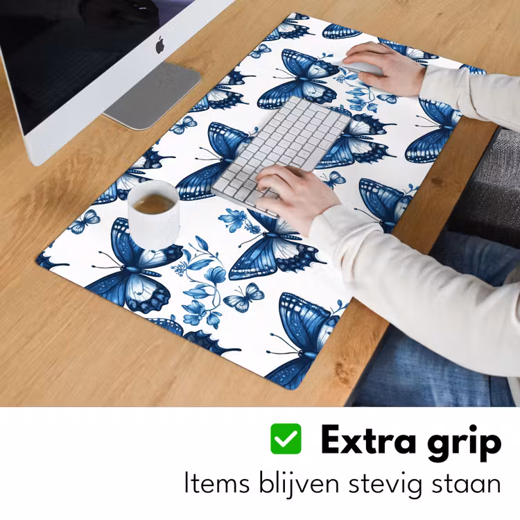 Blauw - Vlinders - Bloemen - Wit Muismat XXL klein 681 -sfeer3
