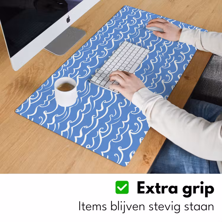Blauw - Wit - Simpel - Getekend - Golven Muismat XXL klein 681 -sfeer3