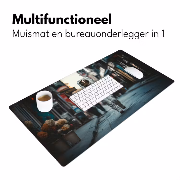 Boeket - Bloemen - Kleurrijk - Astronaut Muismat XXL klein -sfeer4