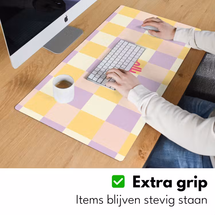 Cheers Chica - Ruitjes - Lila - Geel Muismat XXL klein -sfeer3