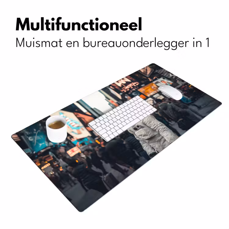 Stad - Mensen - Astronaut - Wit Muismat XXL klein -sfeer4
