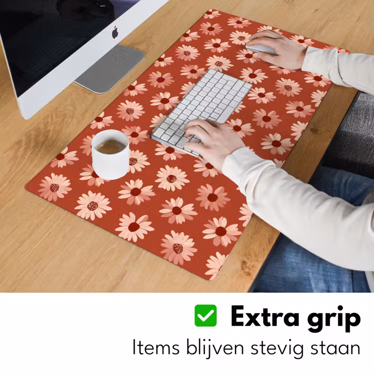 Madelief - Retro - Terracotta Muismat XXL klein 681 -sfeer3