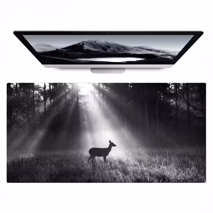 Hert - Bos - Zonnestralen - Zwart-wit - Natuur Muismat XXL klein -zzz3d