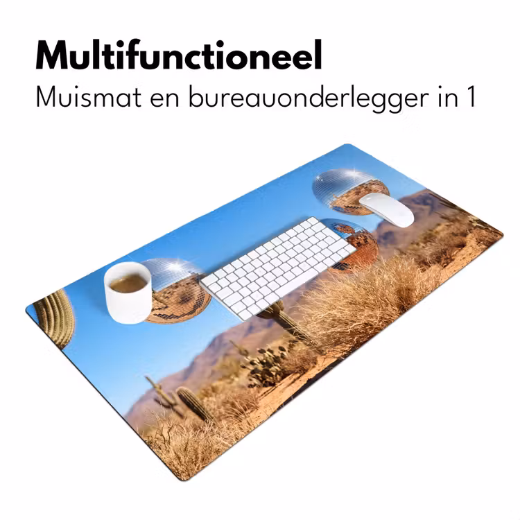 Desk Mat - Desert - Mirror Ball - Art - Woestijn - Spiegelbal - Kunst Muismat XXL klein
