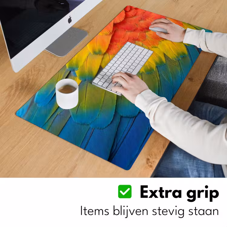 Veren - Ara - Kleurrijk Muismat XXL klein -sfeer3