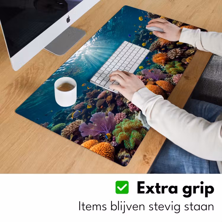 Vis - Koraal - Oceaan - Natuur - Kleurrijk Muismat XXL klein -sfeer3