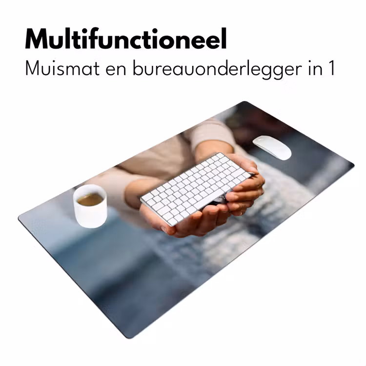 Desk Mat - Fish - Hands - Nature - Vis - Handen - Natuur Muismat XXL klein