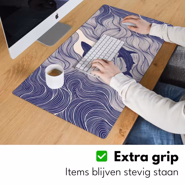 Vis - Oceaan - Lijntekening - Blauw - Dieren Muismat XXL klein -sfeer3