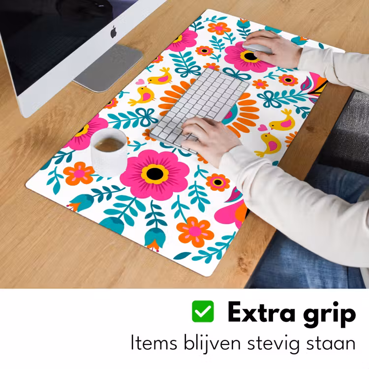 Bloemen - Vogel - Patroon - Kleurrijk - Modern Muismat XXL klein -sfeer3