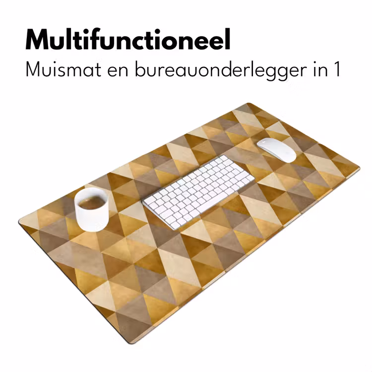 Geometrisch - Driehoek - Goud Muismat XXL klein 681 -sfeer4