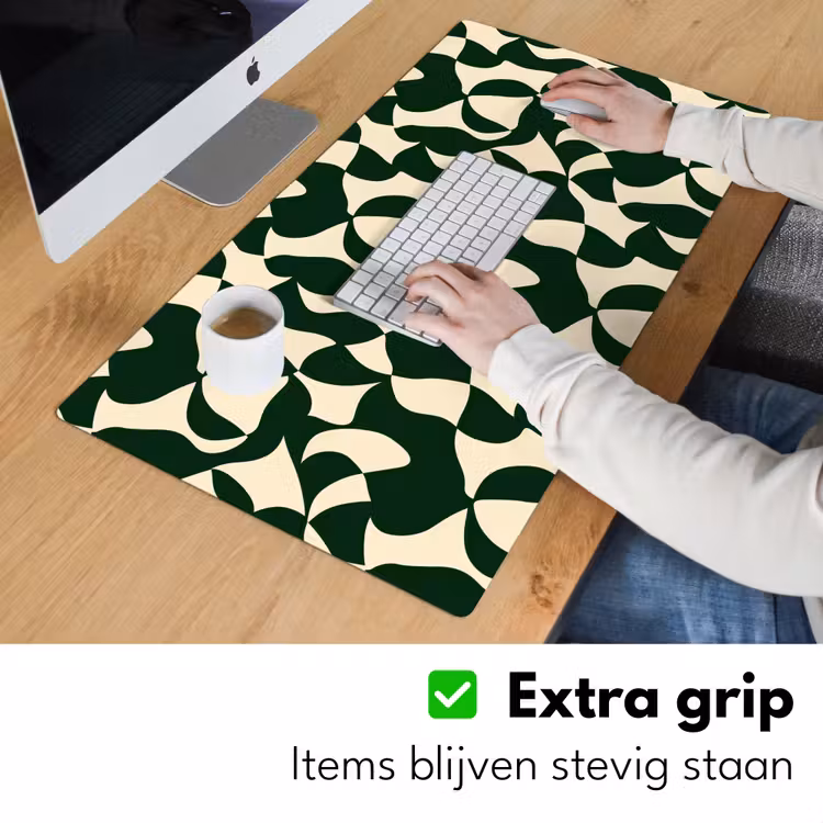 Groen - Organische vlakken - Crème Muismat XXL klein 681 -sfeer3