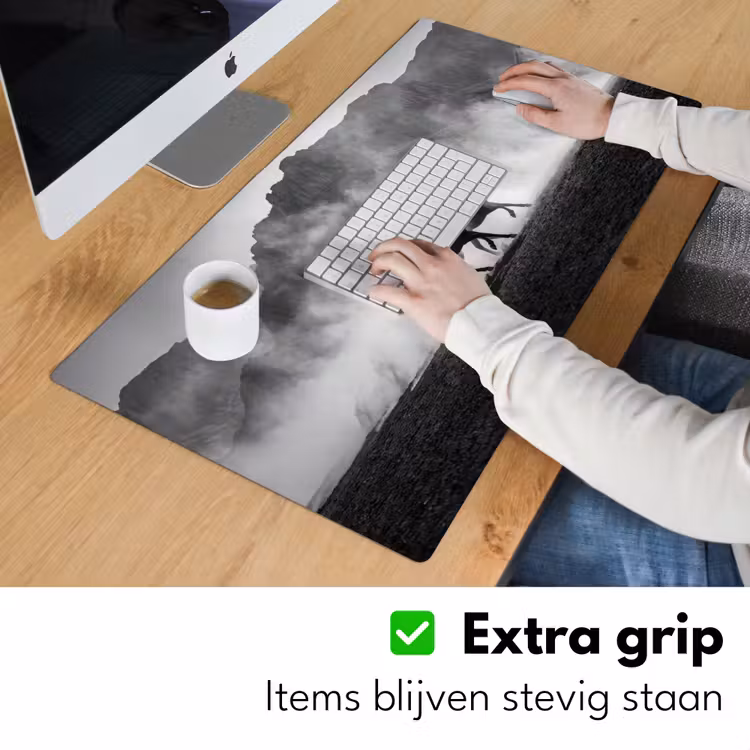 Paard - Ren - Stof - Zwart-wit - Dieren Muismat XXL klein -sfeer3