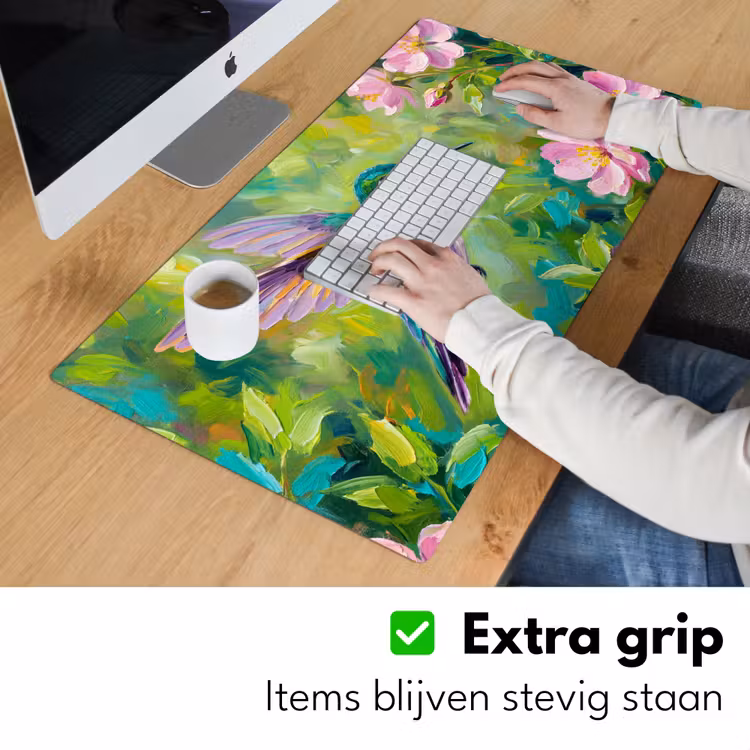 Kolibrie - Bloemen - Natuur - Kleurrijk Muismat XXL klein -sfeer3