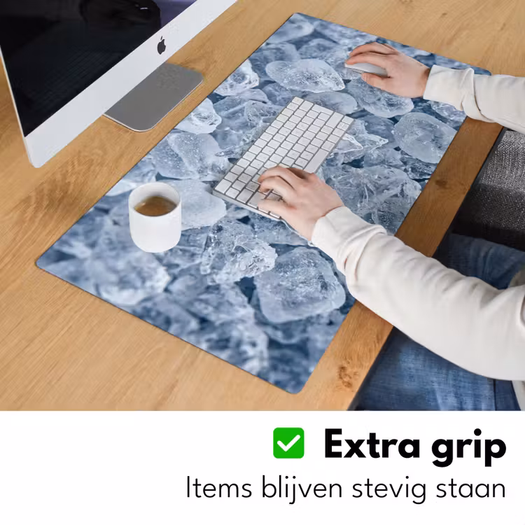 Ijsblokjes - Water - Blauw Muismat XXL klein -sfeer3