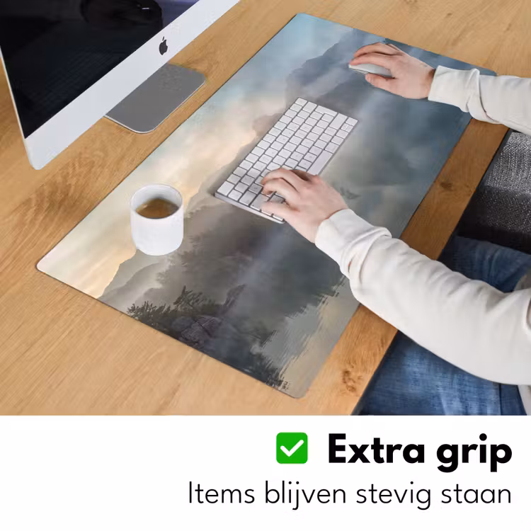 Landschap - Bergen - Mist - Water - Natuur Muismat XXL klein -sfeer3