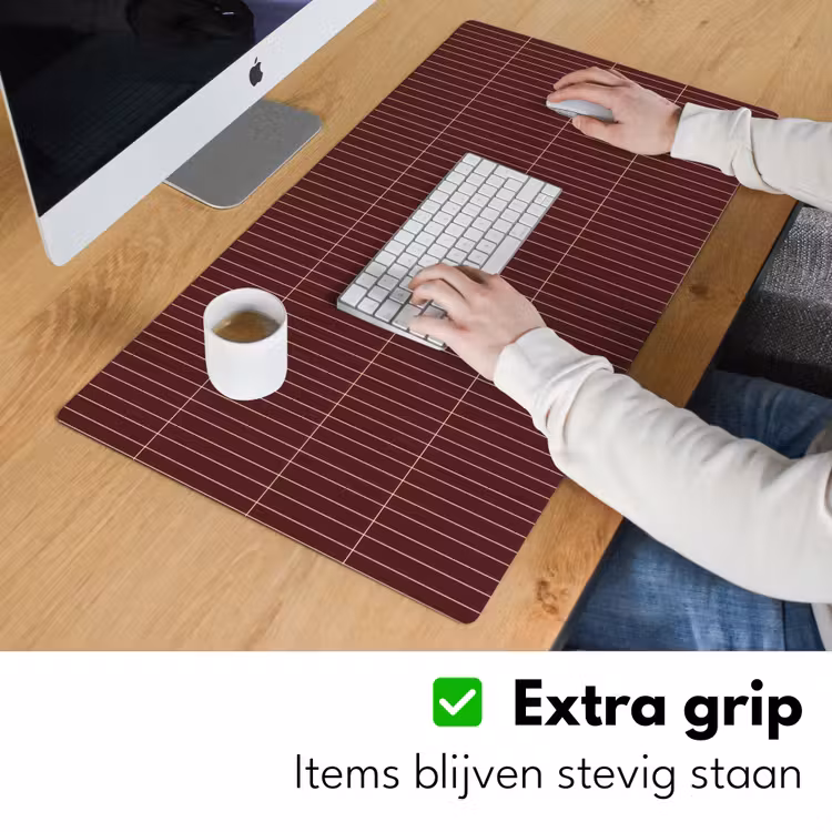 Lijnen - Patroon - Bordeaux Muismat XXL klein 681 -sfeer3