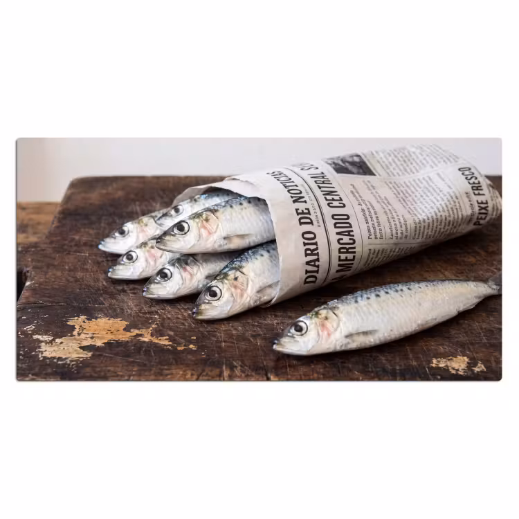 Desk Mat - Little Sardine - newspaper - cutting board - Sardientje - krant - snijplank Muismat XXL klein