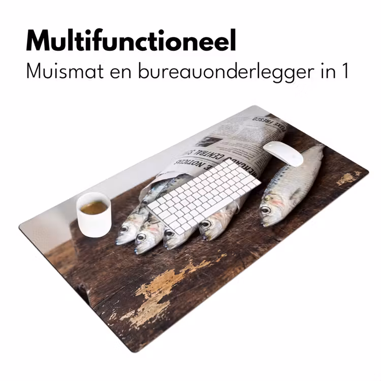 Desk Mat - Little Sardine - newspaper - cutting board - Sardientje - krant - snijplank Muismat XXL klein