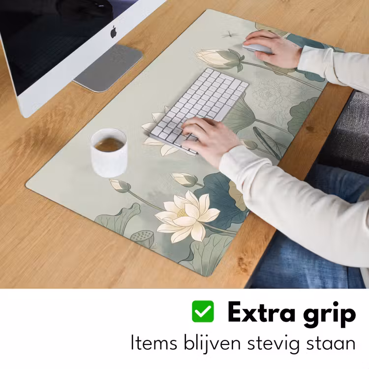 Lotus - Bloemen - Groen Muismat XXL klein -sfeer3