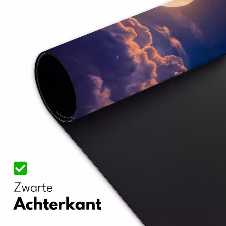 Maan - Wolken - Nacht - Oranje Muismat XXL klein -sfeer2