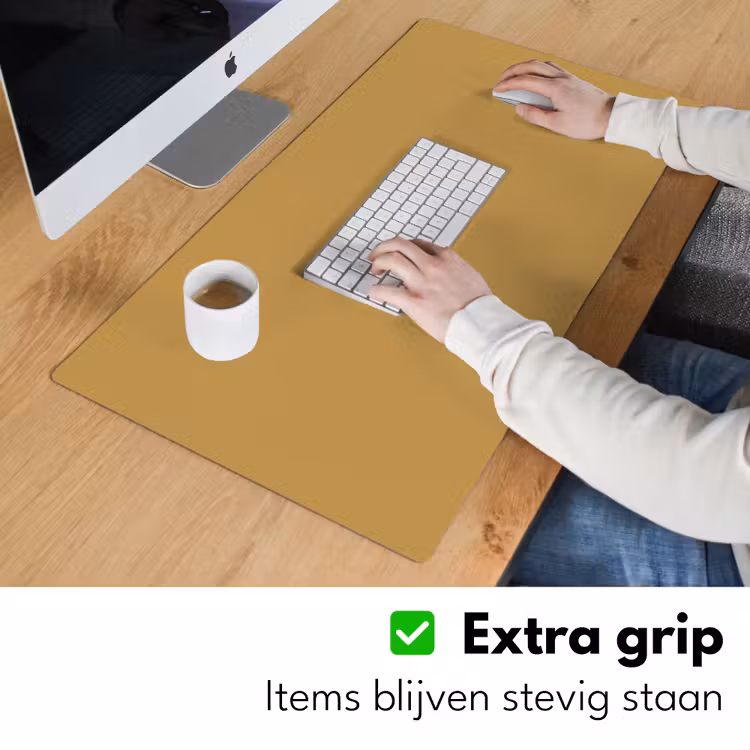 Okergeel - Kleur - Herfst - Geel - Effen - Kleuren Muismat XXL klein -sfeer3