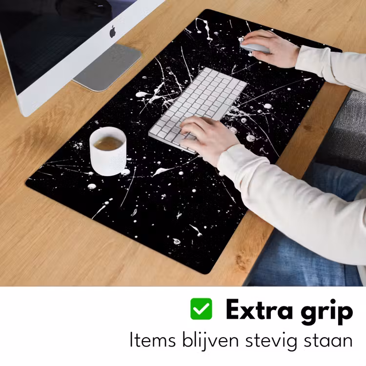 Verfspatten - Wit - Abstract - Explosie Muismat XXL klein -sfeer3
