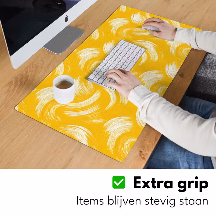 Verfstreken - Abstract - Dynamisch - Geel Muismat XXL klein 681 -sfeer3