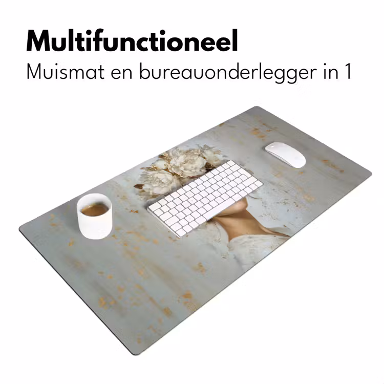 Schilderij - Vrouw - Zonnebril - Bloemenkrans Muismat XXL klein -sfeer4