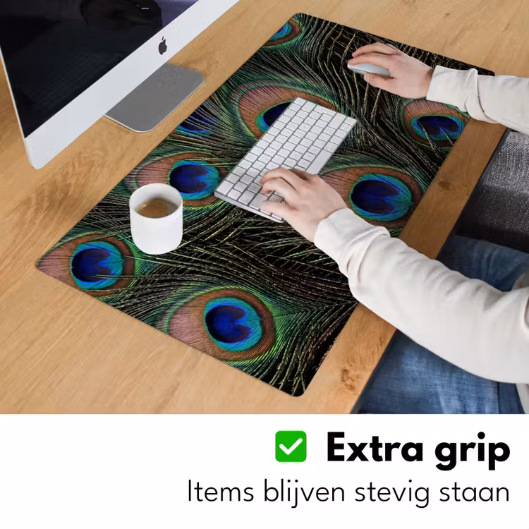 Pauwenveren - Klassiek - Groen Muismat XXL klein -sfeer3