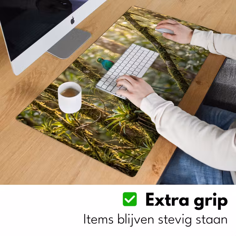 Quetzal - Jungle - Natuur - Groen Muismat XXL klein -sfeer3