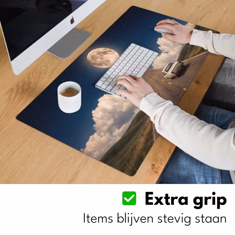 Desk Mat - Road - Moon - Night - Weg - Maan - Nacht Muismat XXL klein
