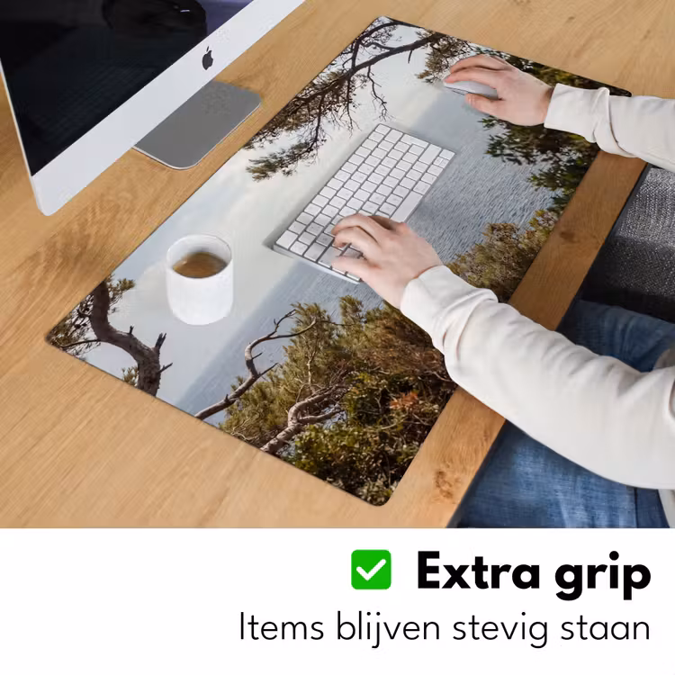 Desk Mat - Sailboat - trees - water - Zeilboot - bomen - water Muismat XXL klein