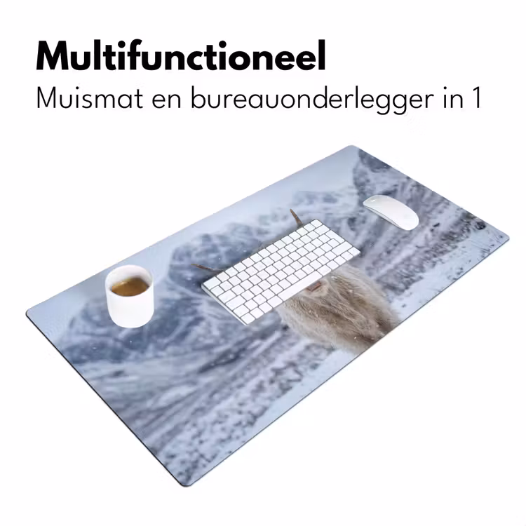 Schotse Hooglander - Sneeuw - Bergen - Winter Muismat XXL klein -sfeer4