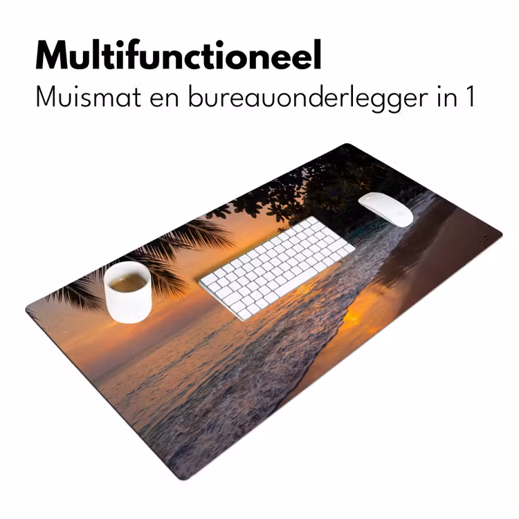 Zee - Zonsondergang - Boot - Natuur - Oranje Muismat XXL klein -sfeer4