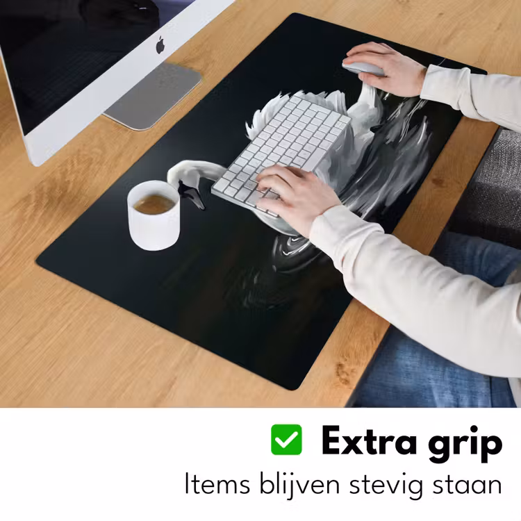 Zwaan - Water - Natuur - Realistisch - Wit Muismat XXL klein -sfeer3