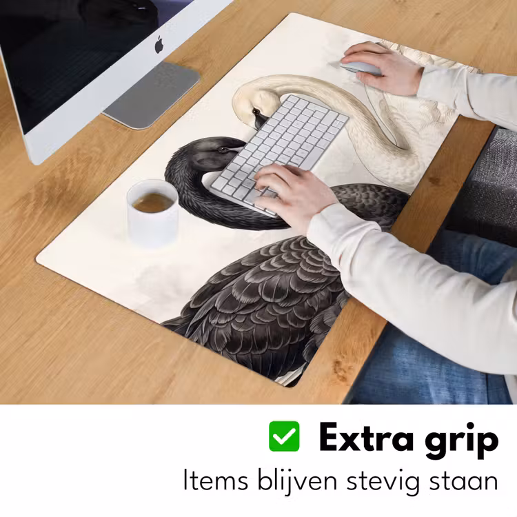 Zwanen - Hartvorm - Dieren Muismat XXL klein -sfeer3
