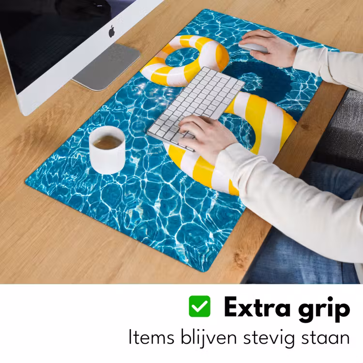 Zwembad - Zwembanden - Zomer - Geel - Blauw Muismat XXL klein -sfeer3