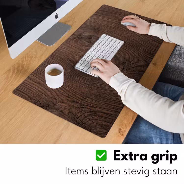 Houtnerf - Textuur - Patroon - Bruin - Rustiek Muismat XXL klein -sfeer3